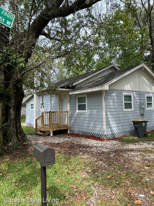 Primary Photo - 3 br, 1 bath House - 2871 W 4th street