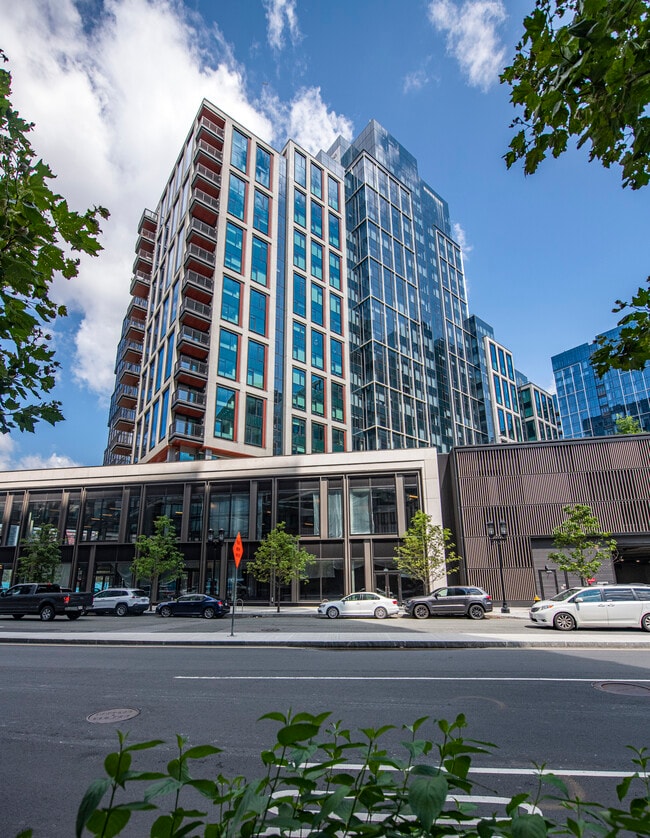 Building Photo - EchelonSeaport Towers 1 & 2