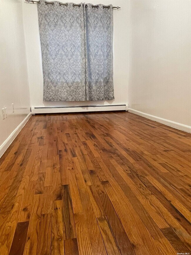 Foto del edificio - 40-16 60th St