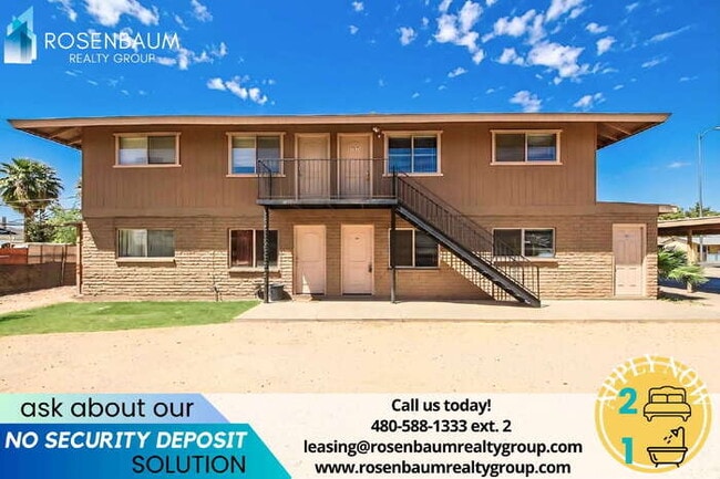 Building Photo - 208 S Doran