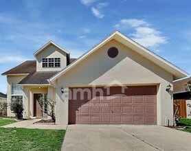 Building Photo - 7909 Hathaway Dr