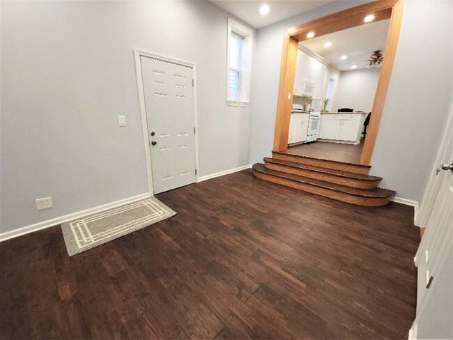 Foto del edificio - 4442 S Fairfield Ave