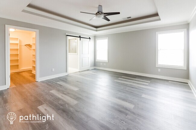 Foto del edificio - 434 Spring Branch Drive, Raymore, MO, 64083