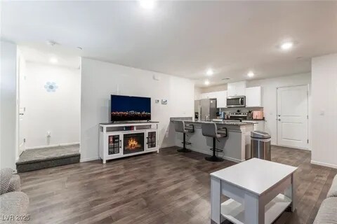 Foto del edificio - 1145 Meadow Sparrow Pl