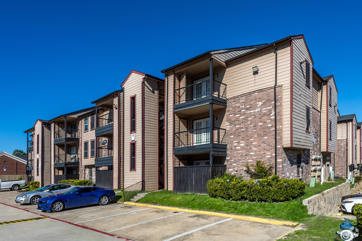 Mandalay Shoreside Apartments - Apartments in Dallas, TX | Apartments.com