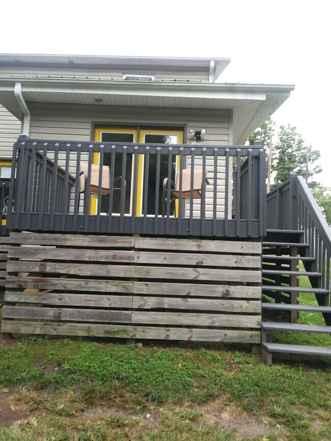 Foto del edificio - 580 Fairview Rd