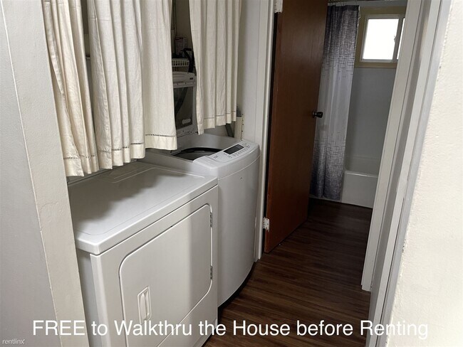 Building Photo - 3 br, 1 bath House - 3748 Hertland Drive