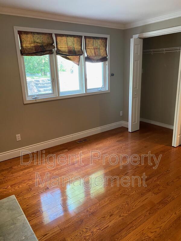 Photo du bâtiment - 1219 Cartier Blvd