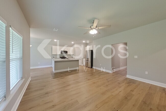 Foto del edificio - 13709 Pinyon Dr