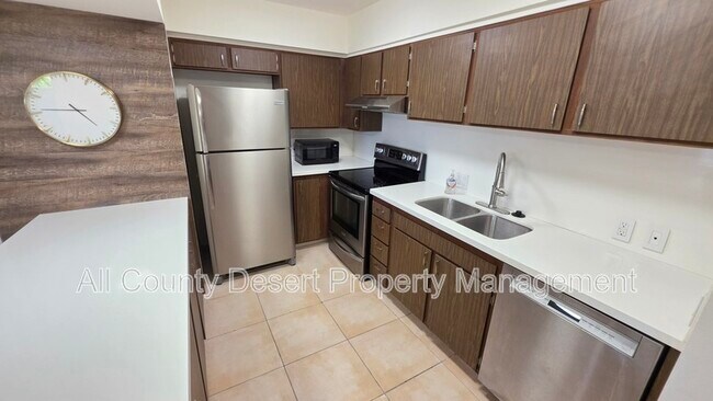 Foto del edificio - 2504 N Whitewater Club Dr