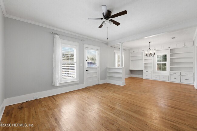 Foto del edificio - 3649 Walsh St