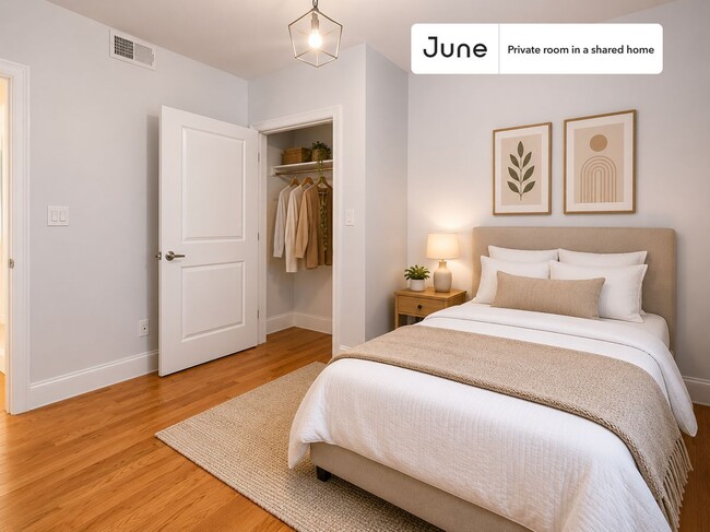 Building Photo - Room in Shared 5 bed/2 bath home