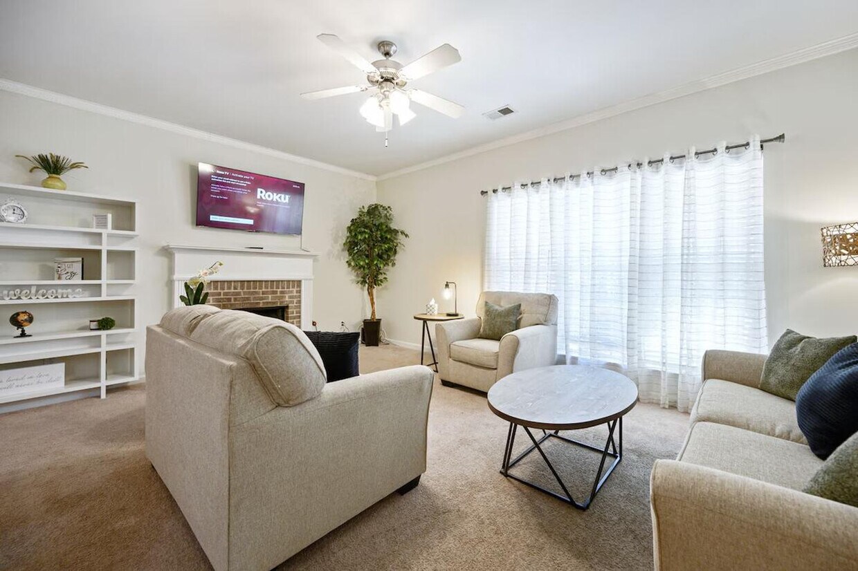 Foto principal - 4632 Liberty Square Dr