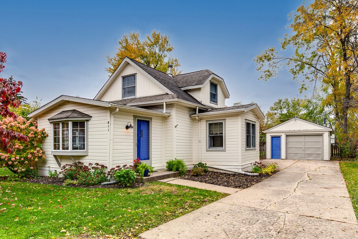 411 Foster Rd, Wauconda, IL 60084 House Rental in Wauconda, IL