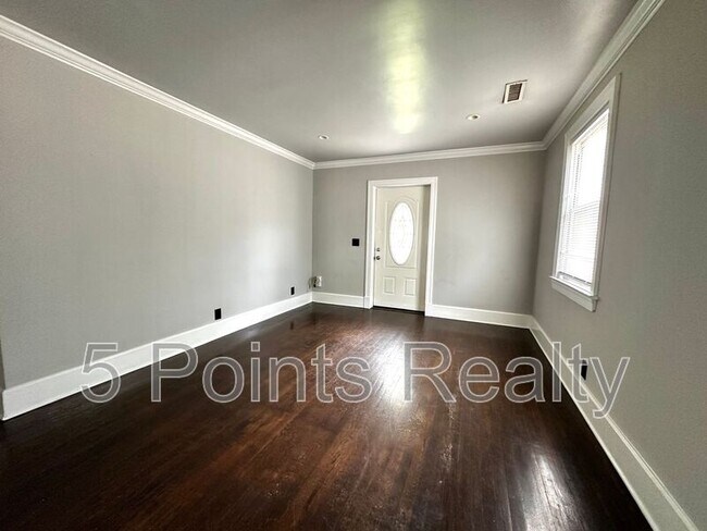 Foto del edificio - 1310 Jones Ave