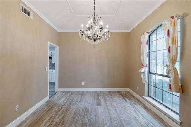 Building Photo - 1527 Estates Way