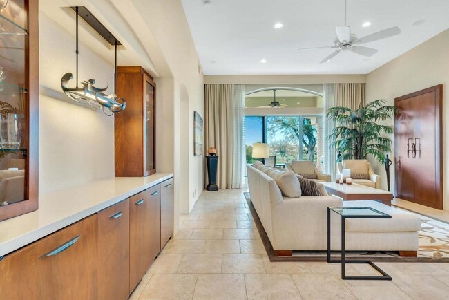 Building Photo - 48470 Casita Dr