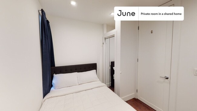 Building Photo - Room in Shared 4 bed/2 bath home