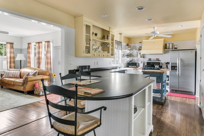 Foto del edificio - 213 Bridge Ave