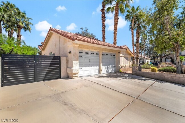 Foto del edificio - 130 Weatherstone Dr