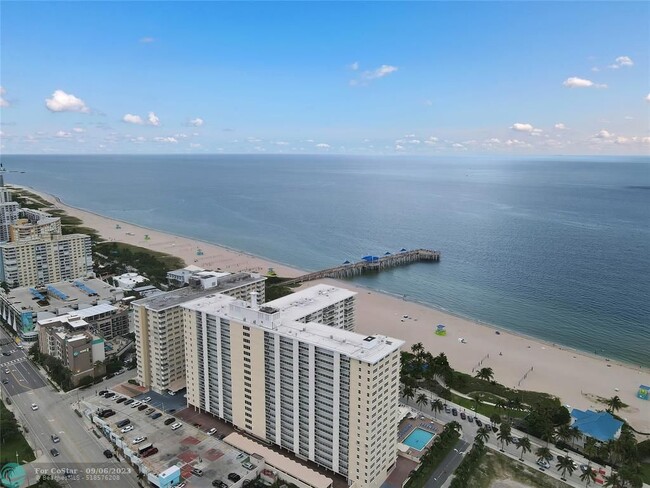 Building Photo - 111 N Pompano Beach Blvd