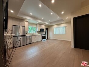 Building Photo - 18242 Rayen St