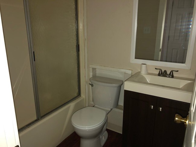 Foto del edificio - East Washington One Bedroom