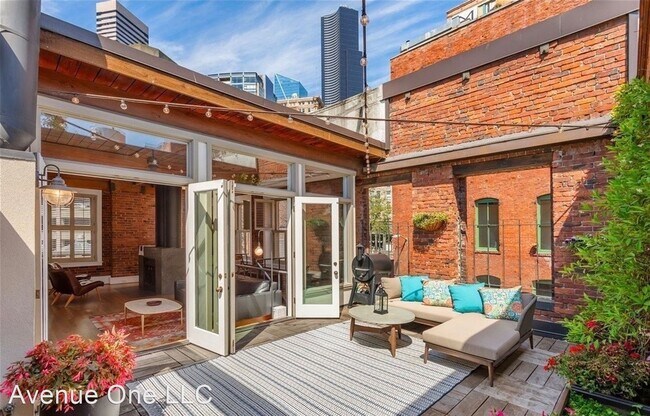Building Photo - 1 br, 2 bath House - 611 Post Ave #15