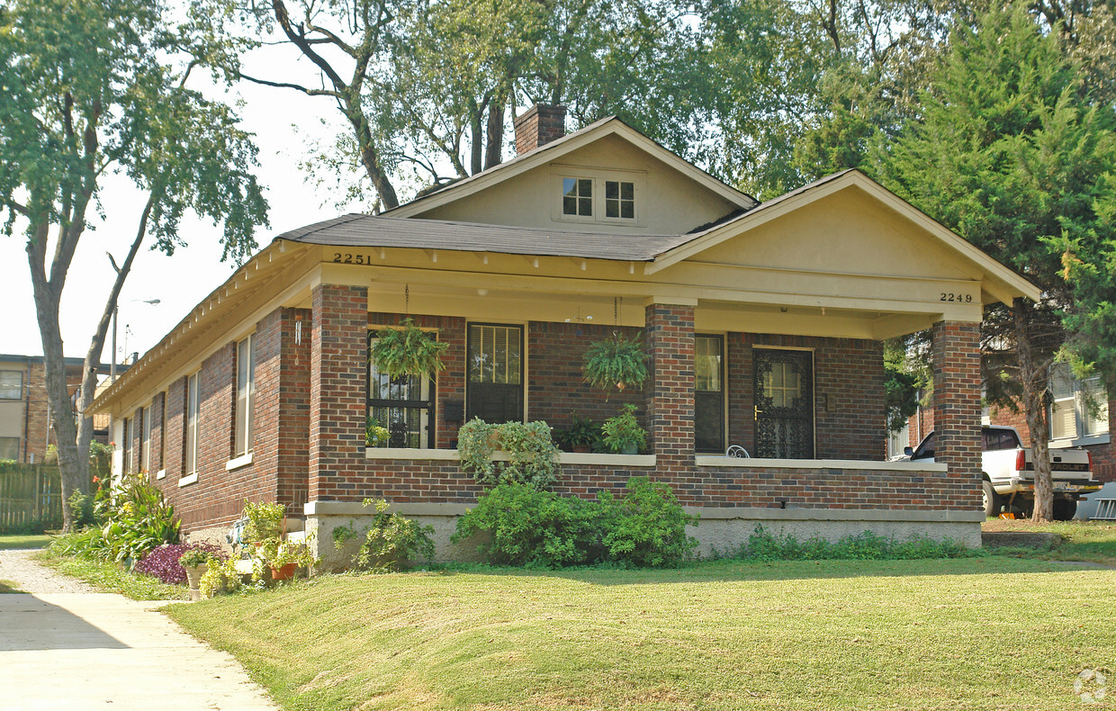 Building Photo - 2249-2251 Monroe Ave