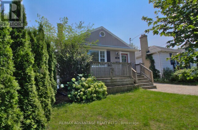 Building Photo - 555 Chester St
