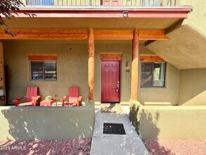 Building Photo - 4210 N Montezuma Ave