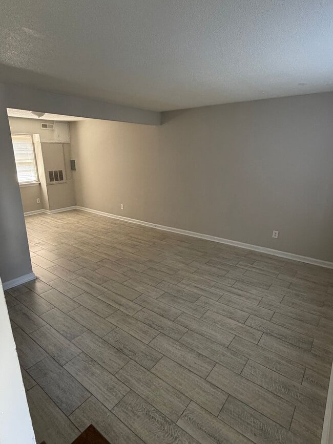 Foto del edificio - Spacious 2bedroom Townhome