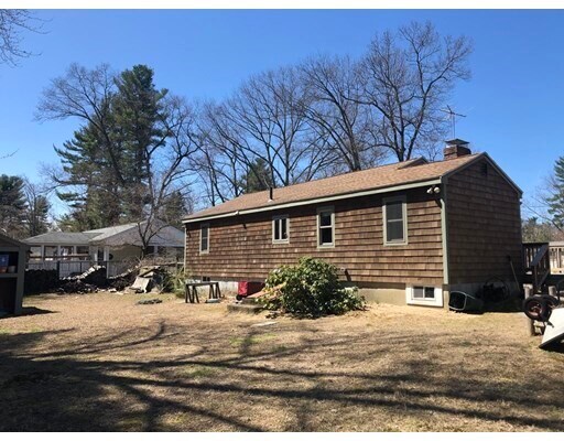 Building Photo - 15 White Pine Dr