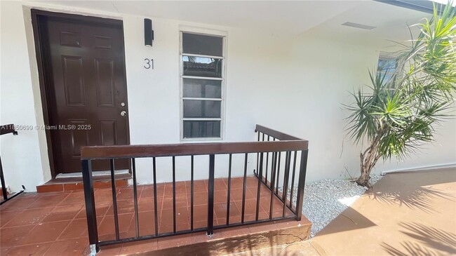 Foto del edificio - 2931 NW 22nd Ct