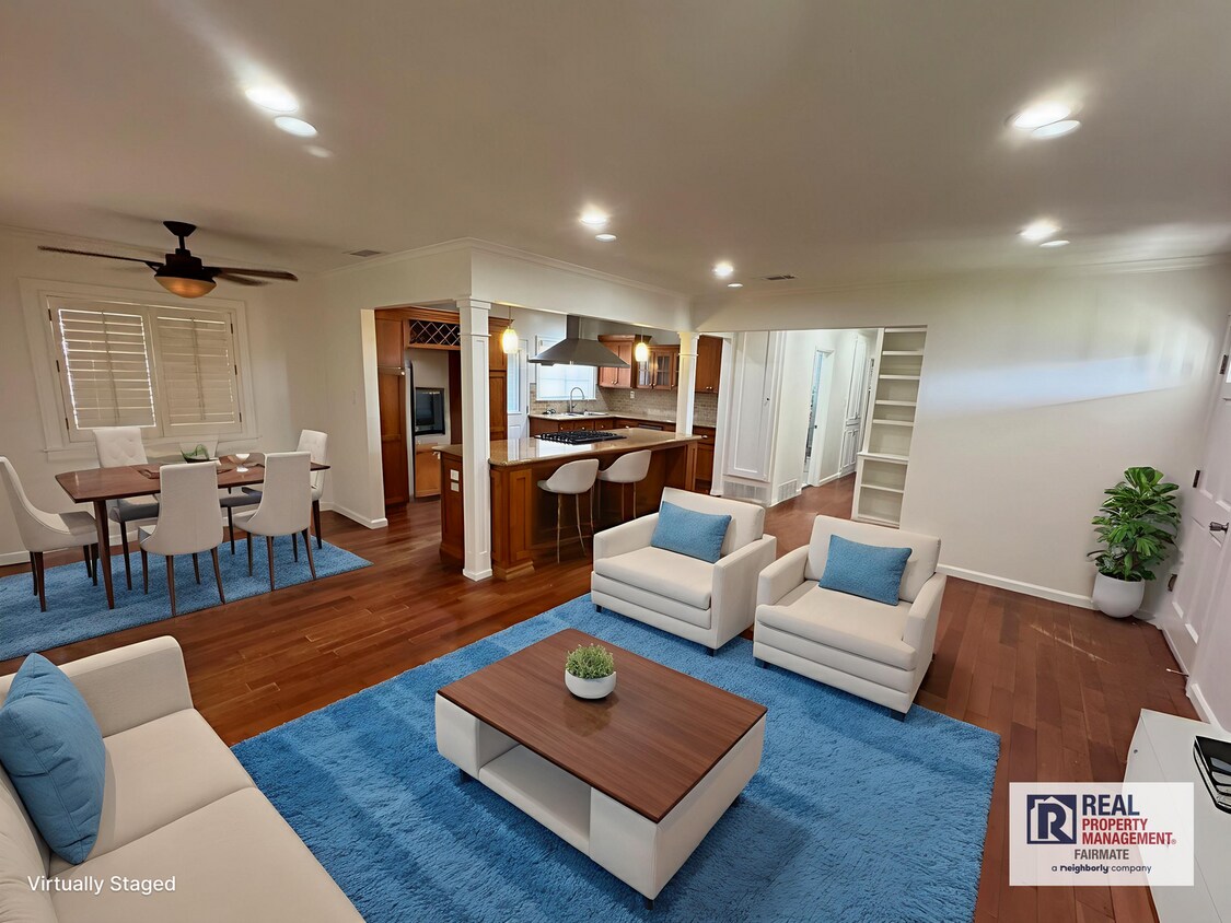 Foto principal - Charming 3 Bed, 2 Bath Single Family Home with Attached Garage and Spacious Backyard