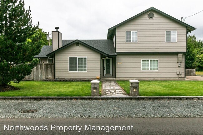 Building Photo - 3 br, 2.5 bath House - 2719 31st Street