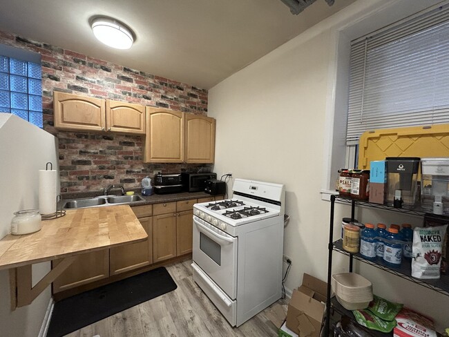 Foto del edificio - 4621 N Rockwell St