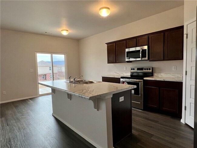 Foto del edificio - 3190 Gulley Ln