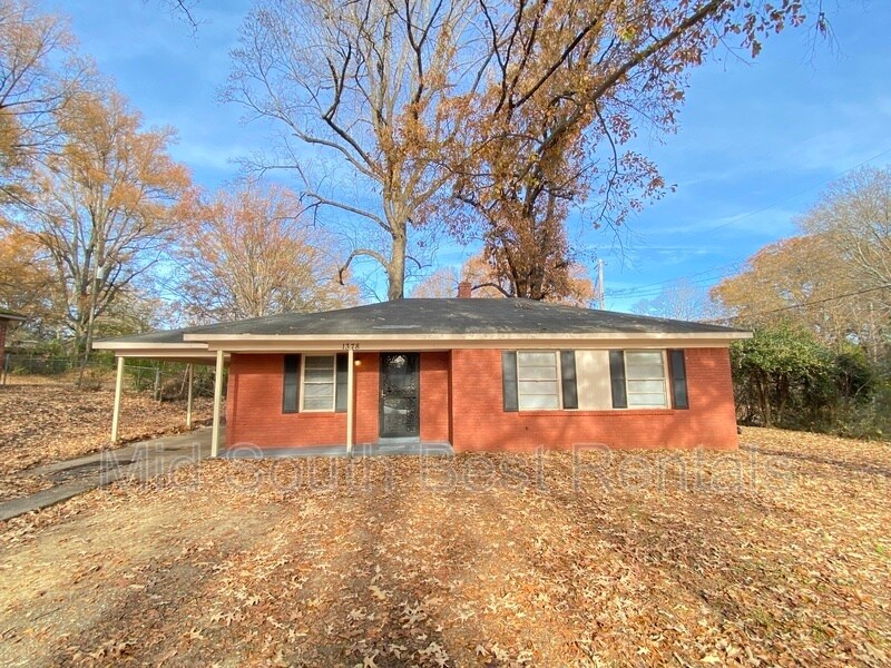 Primary Photo - 1378 Haywood Ave