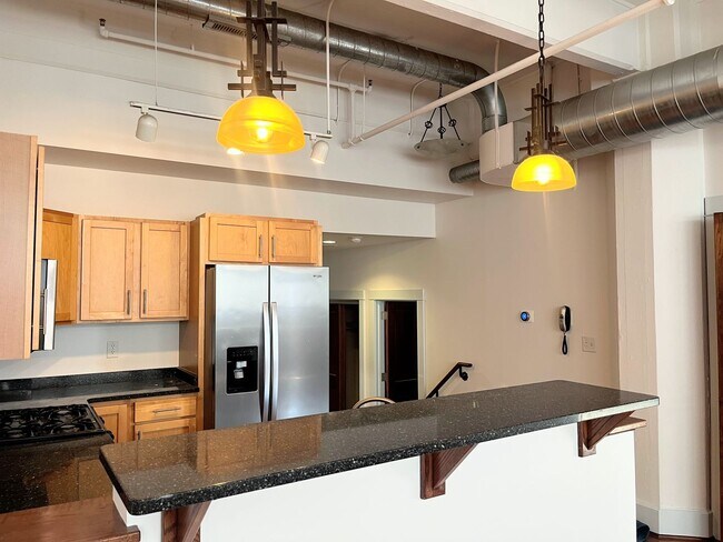 Foto del edificio - Beautiful 2 Bed/2 Bath Condo for Rent in D...