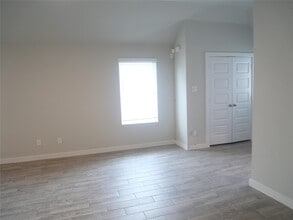 Building Photo - 2722 Oakleaf Ash Ln