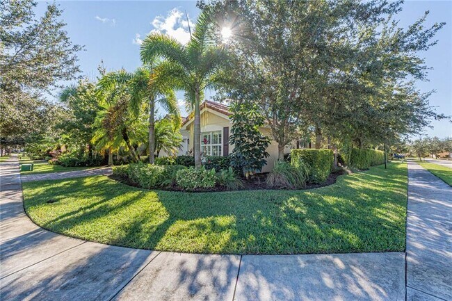 Foto del edificio - 2695 Heron Bay Ln