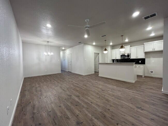 Foto del edificio - 10920 Abbeville Ave