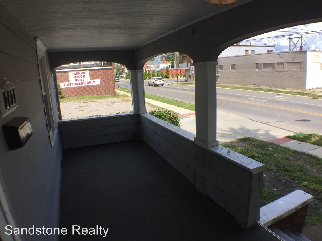 Foto del edificio - 2832 Elyria Ave