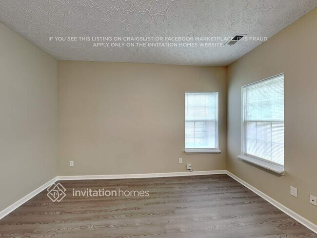 Foto del edificio - 128 Shadow Creek Ct