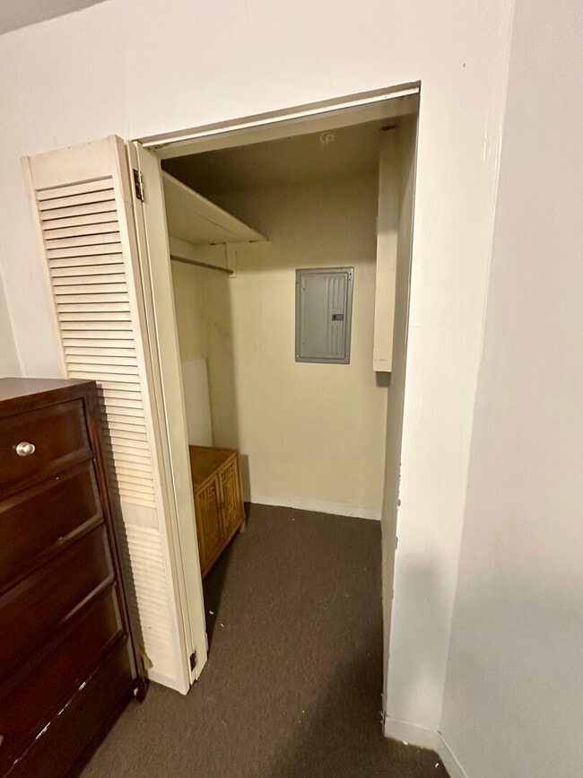 Foto del edificio - 1501 W Highland Ave