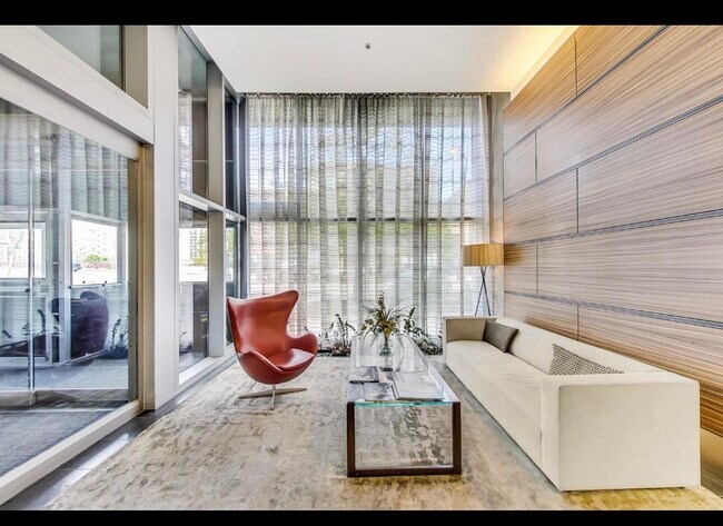 Foto del edificio - 659 W Randolph St