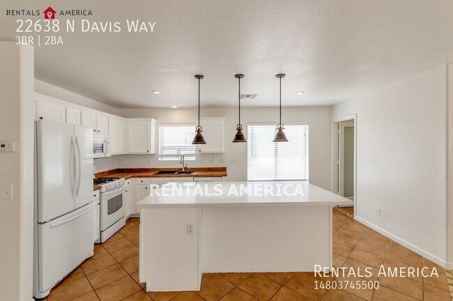 Building Photo - Remodeled 3/2 in Rancho El Dorado with a Pool
