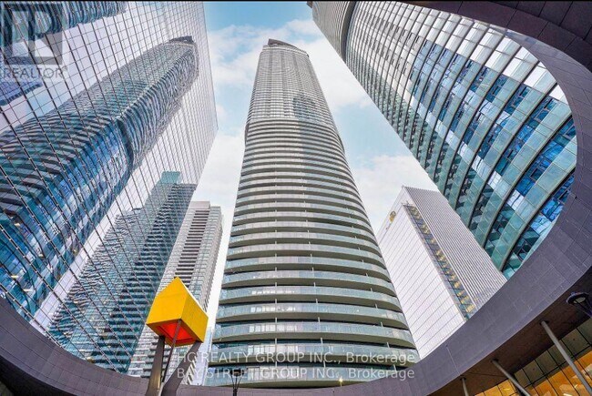 Building Photo - 14 York St