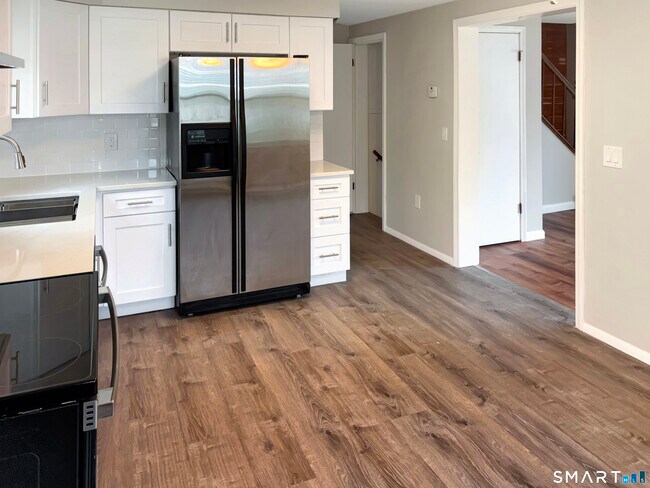Building Photo - 58 Doman Dr